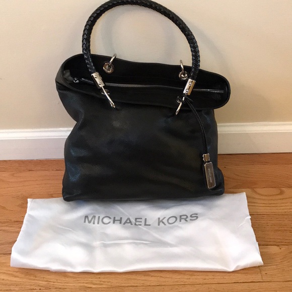 Michael Kors Handbags - Michael kors black leather handbag